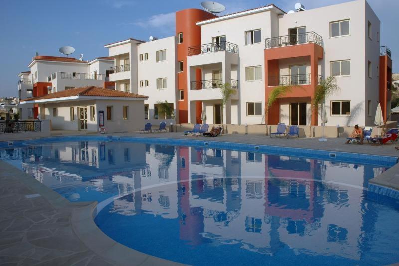 Ifestos Kings Resort Appartment Paphos Exterior photo